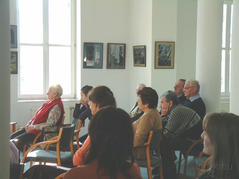 20090220_08.jpg - Az író-olvasó találkozó közönsége.