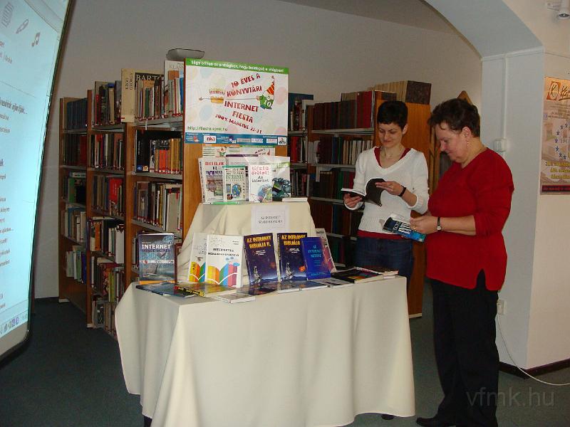 029_Kiallitas.jpg - Mit is tanulunk ma? Kiállítás a szakirodalomból