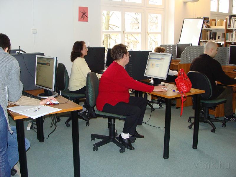 031_Tanfolyam_2.jpg - Kapcsolattartás a tudatos tanfolyamon