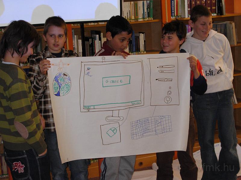 057a_Kek_vonal_1.JPG - Nekem ez az internet!