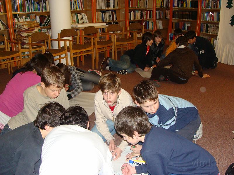 066_Kek_vonal_2.jpg - Mit jelent neked az internet? Rajzold le!