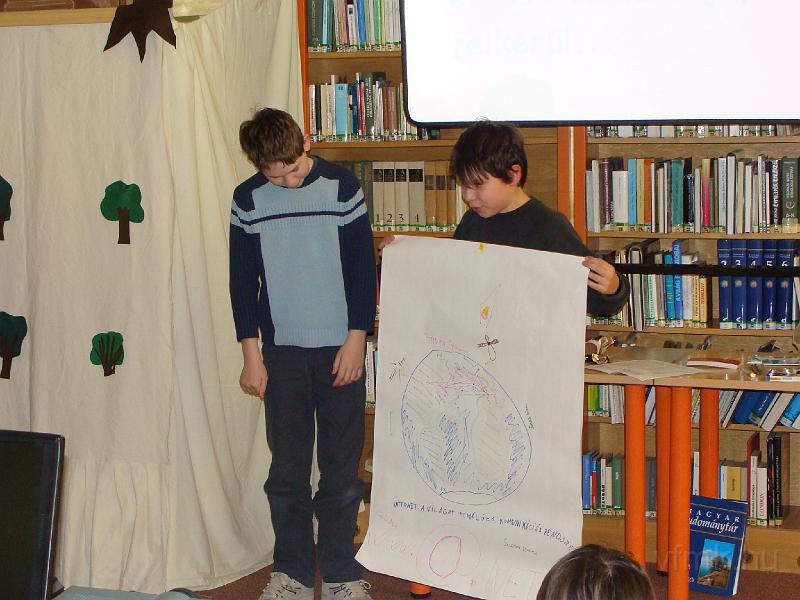 074_Kek_vonal_2.jpg - Mit jelent neked az internet? Mutasd be!