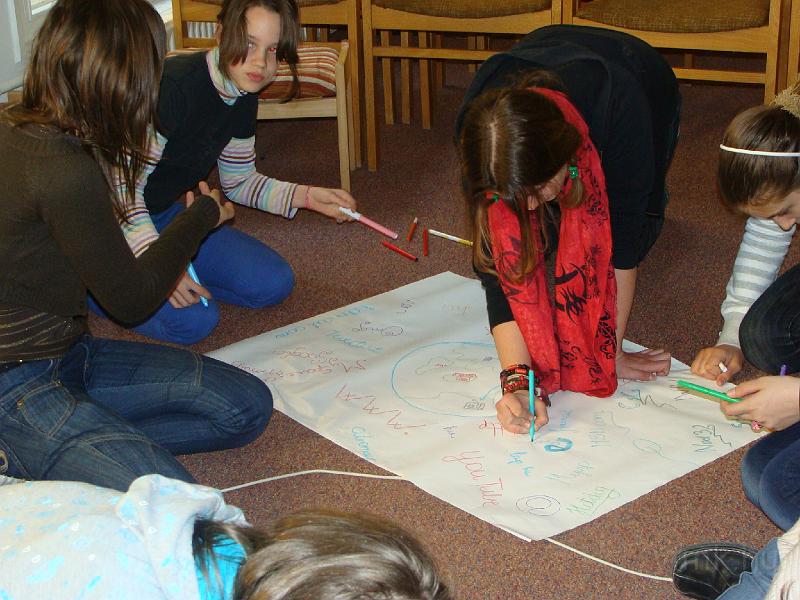 074b_Kek_vonal_2.jpg - Munka közben...