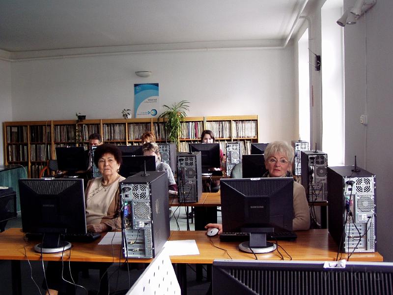 117_Tanfolyam_4.jpg - e-ügyintézés, e-banking és e-vásárlás. Mennyi e!