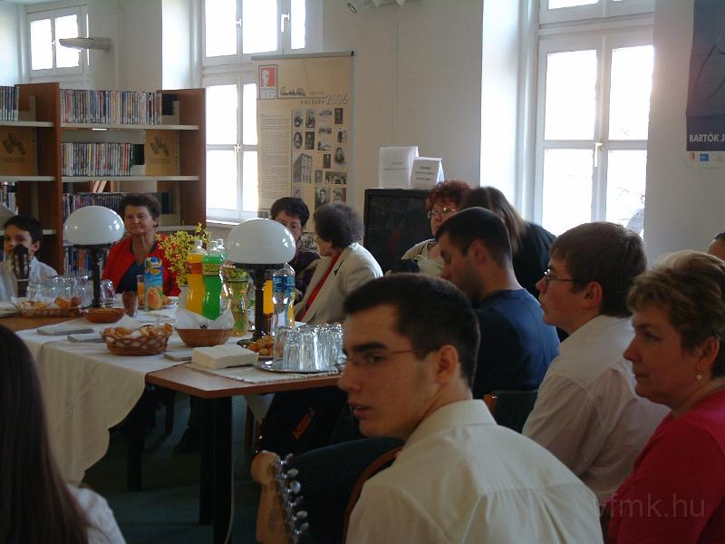 146_Eredmenyhirdetetes.jpg - A játékok eredményhirdetése következik