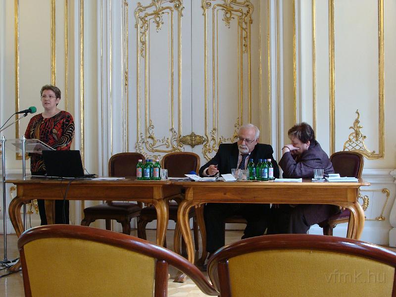 176_Zarokonferencia.jpg - Beszámoló a munkánkról a Szabó Ervin Könyvtárban