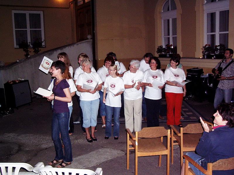 004.JPG - Moderátor: Bubonyicz Andrea